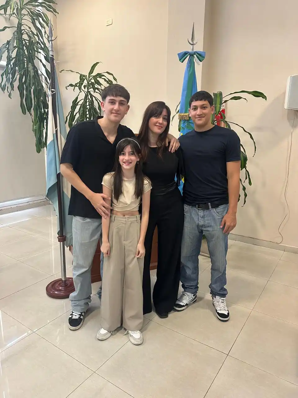 Gabriela Aloise y equipo